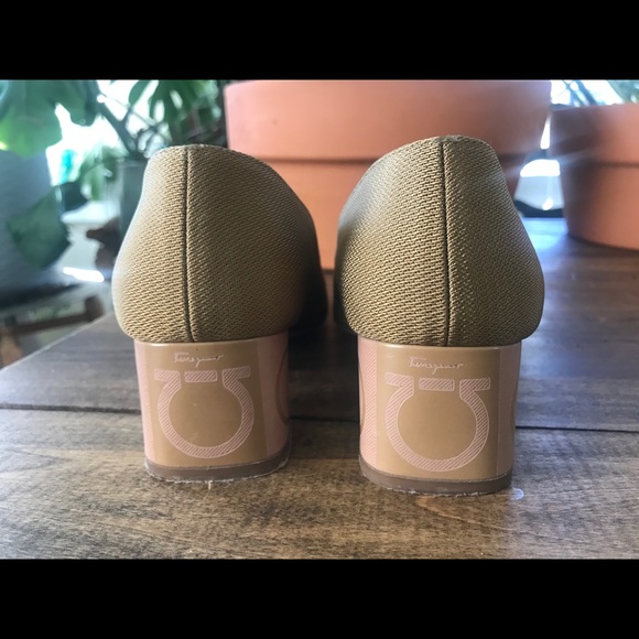 Vintage Ferragamo Boutique - Picture 4 of 6